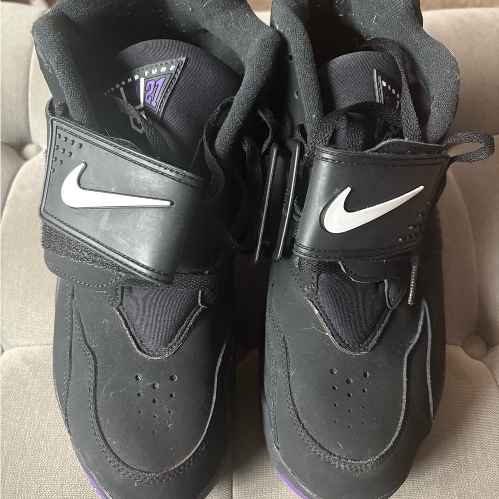 Nike Black and Violet Athletic Shoes
